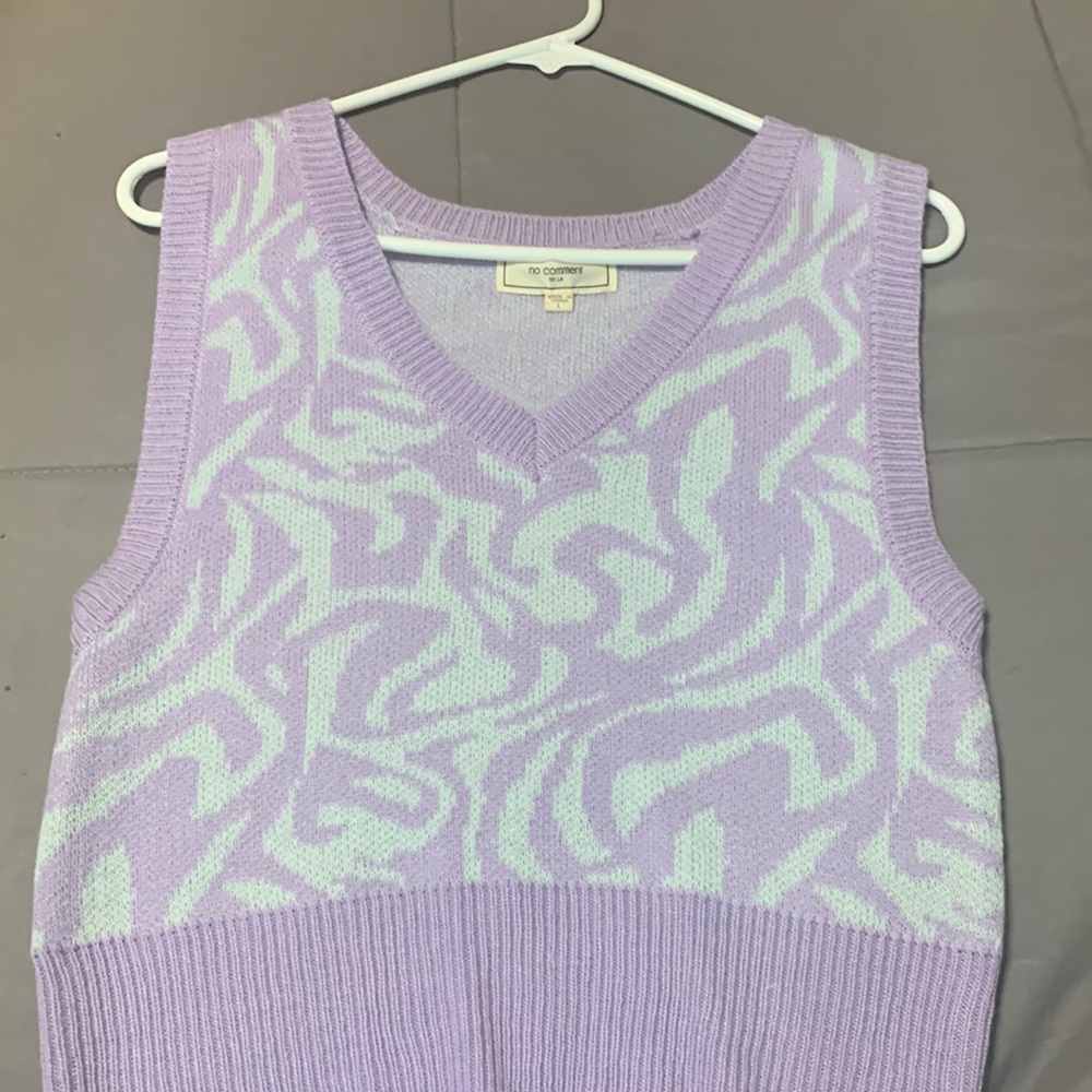 No comment vest. Perfect condition